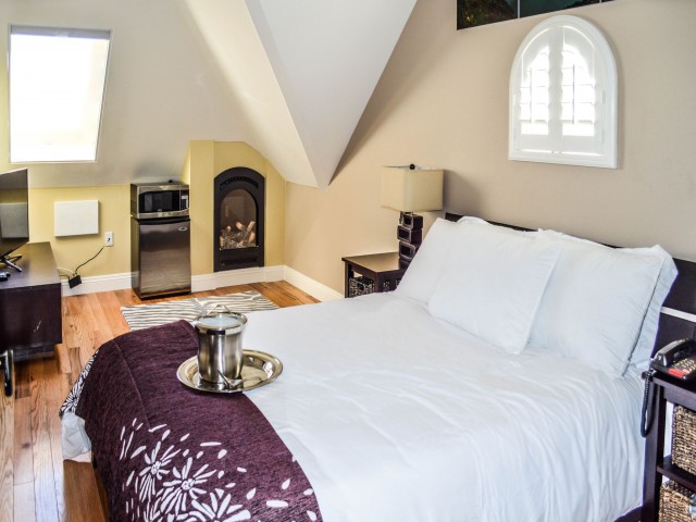Room 10 - Junior Suite with River View Room 10 - Junior Suite with River View